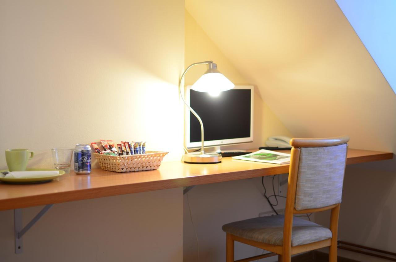 Bed and Breakfast Wenderedu Business Center Вроцлав Екстер'єр фото