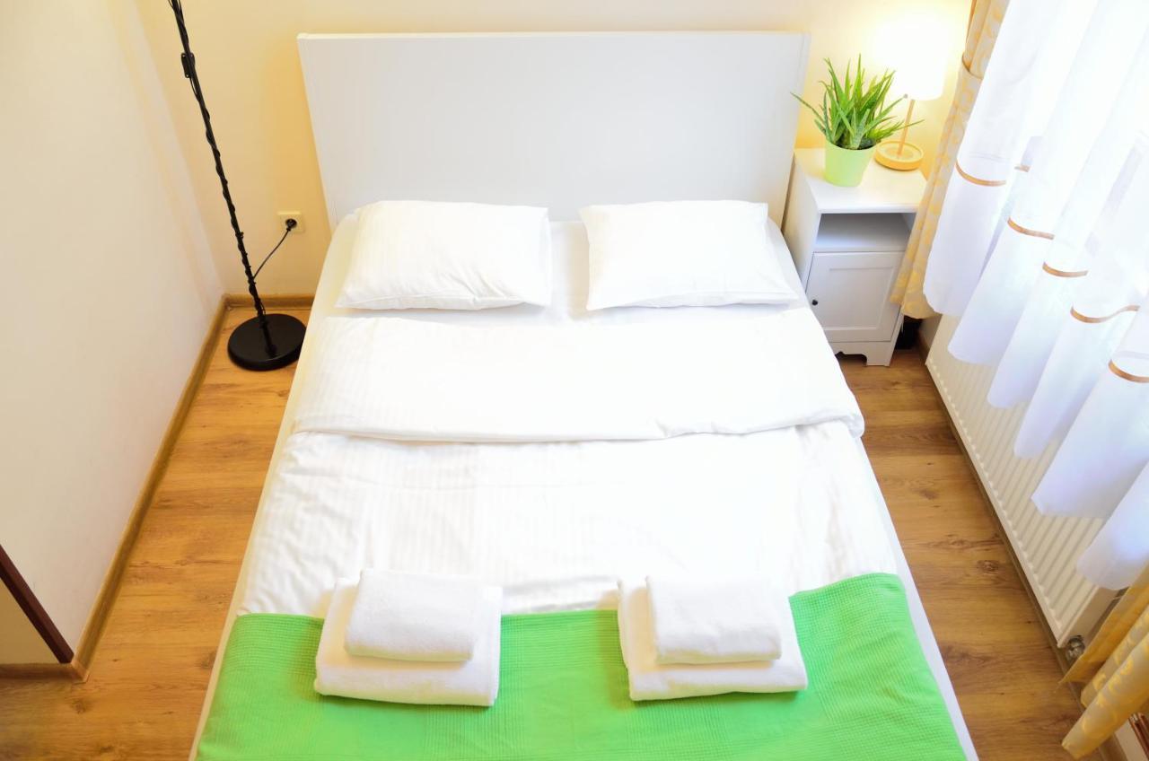 Bed and Breakfast Wenderedu Business Center Вроцлав Екстер'єр фото
